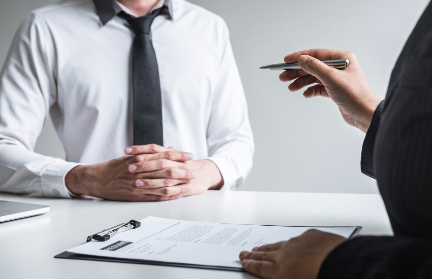 recruter commercial, recrutement vendeur, erreurs recrutement, embauche commercial, PME Bretagne